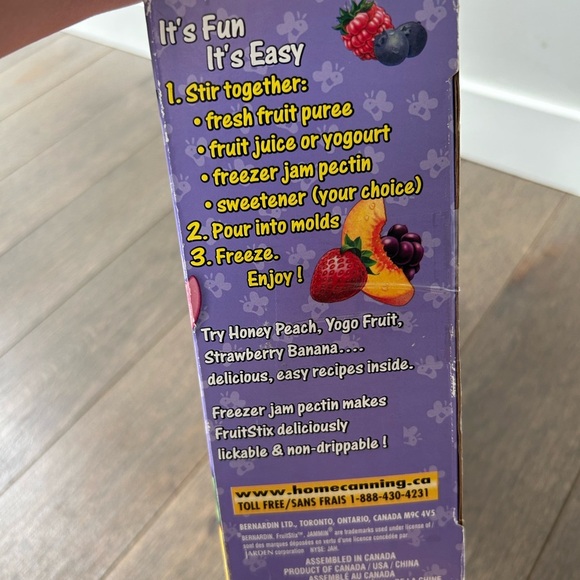 Vintage RARE Disney Winnie the Pooh fruit stick kit NEW - Picture 9 of 9